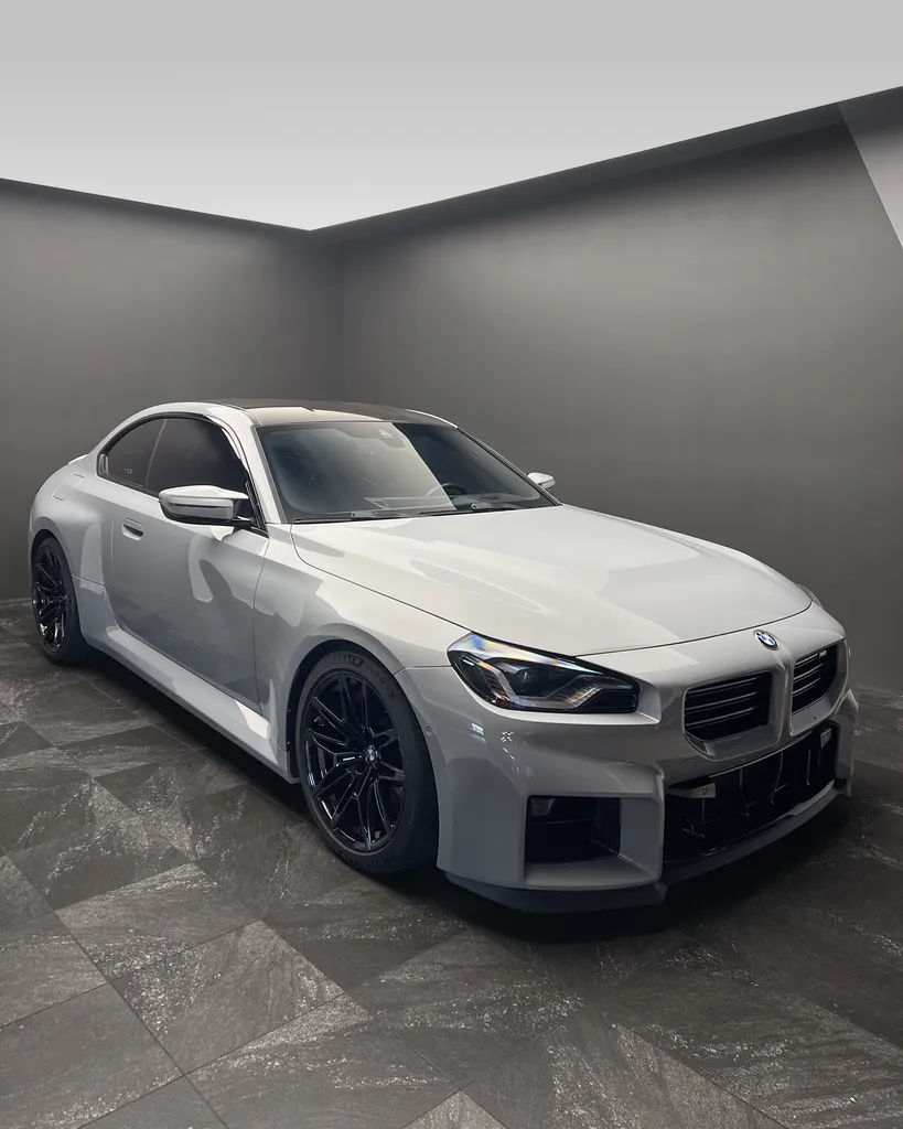 Sublimez et protégez votre BMW M2 avec une pose d'un traitement céramique chez DSP Service au Mans