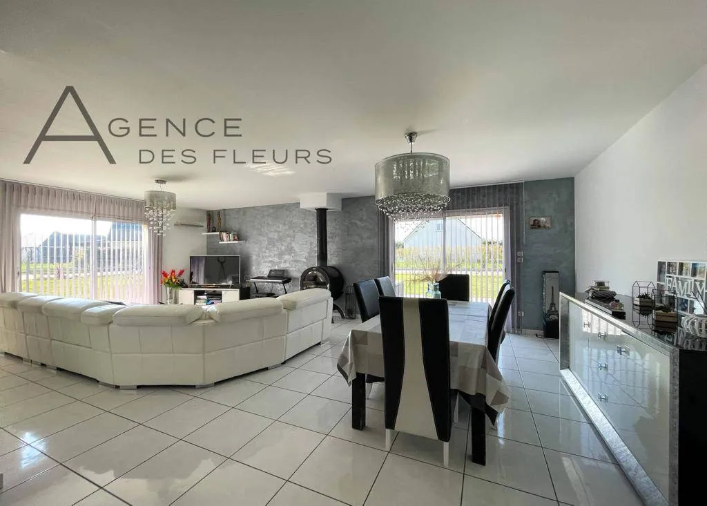 SALON DE 47 M²