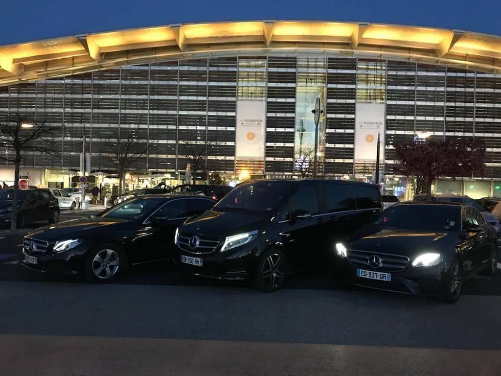 Trouvé chauffeur VTC ou taxi privé Marseille Gare Saint-Charles