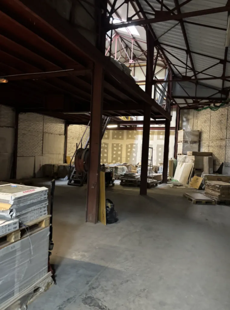 LE HAVRE - LOCAL COMMERCIAL DE 621 m² AVEC SHOWROOM AVEC SHOWROOM ET ATELIER