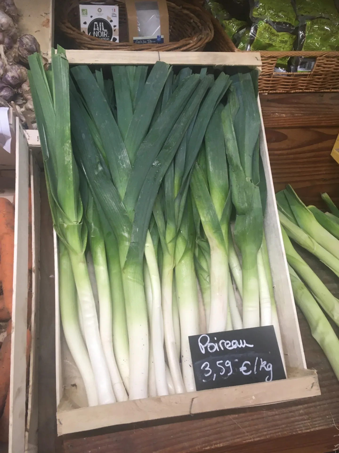 Poireaux nouveaux bio et de saison dans notre boutique à Belleville