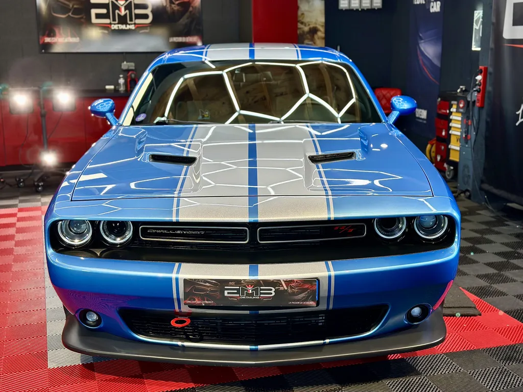 Traitement céramique , detailing Dodge Challenger spécialiste sur Vaugneray 