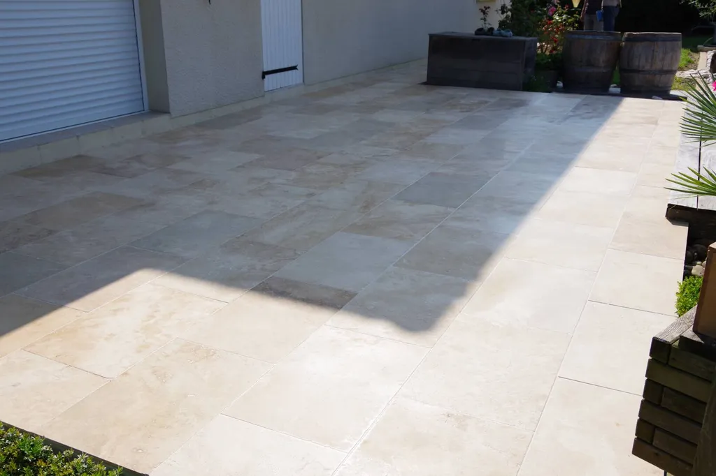 Ou acheter du travertin beige 1er choix sur Bordeaux rive droite ?