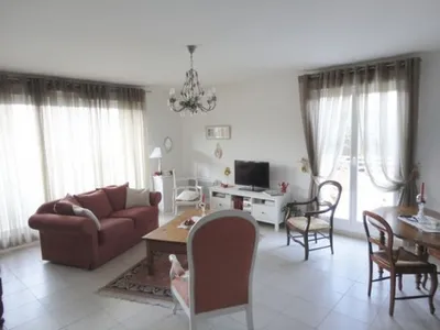 Vente en exclusivité appartement 3 Roquefort La Bédoule au coeur du village  dans résidence neuve,