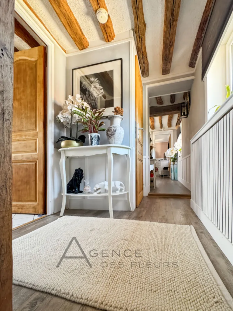 À vendre maison de charme de 104 m² hab. sur 1391m² de terrain située à FRENEUSE