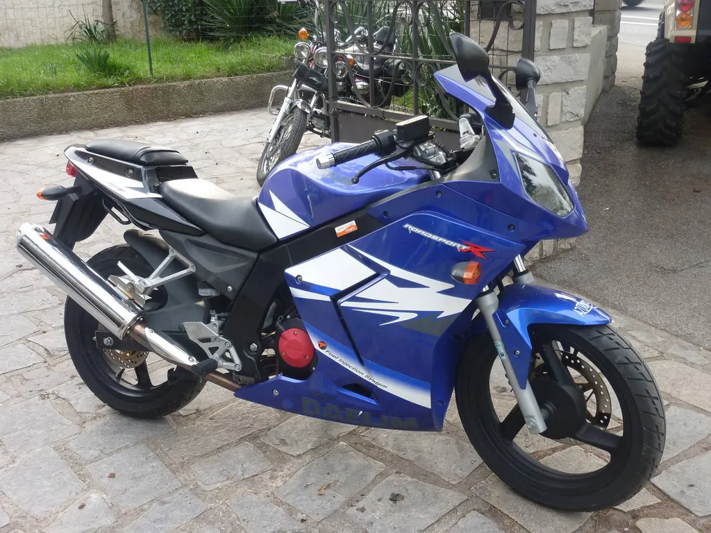 DAELIM ROADSPORT 125 CM3