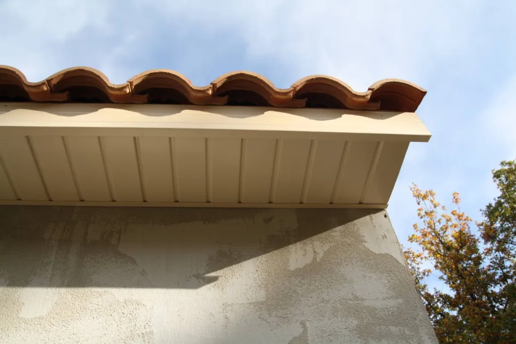 Choisir le système d'évacuation des eaux pluviales pour une maison neuve à Bagnols sur Cèze dans le Gard