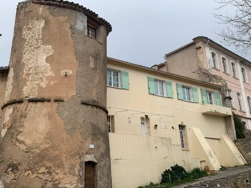 Estimation et mise en vente d'une maison de village Besse sur Issole  