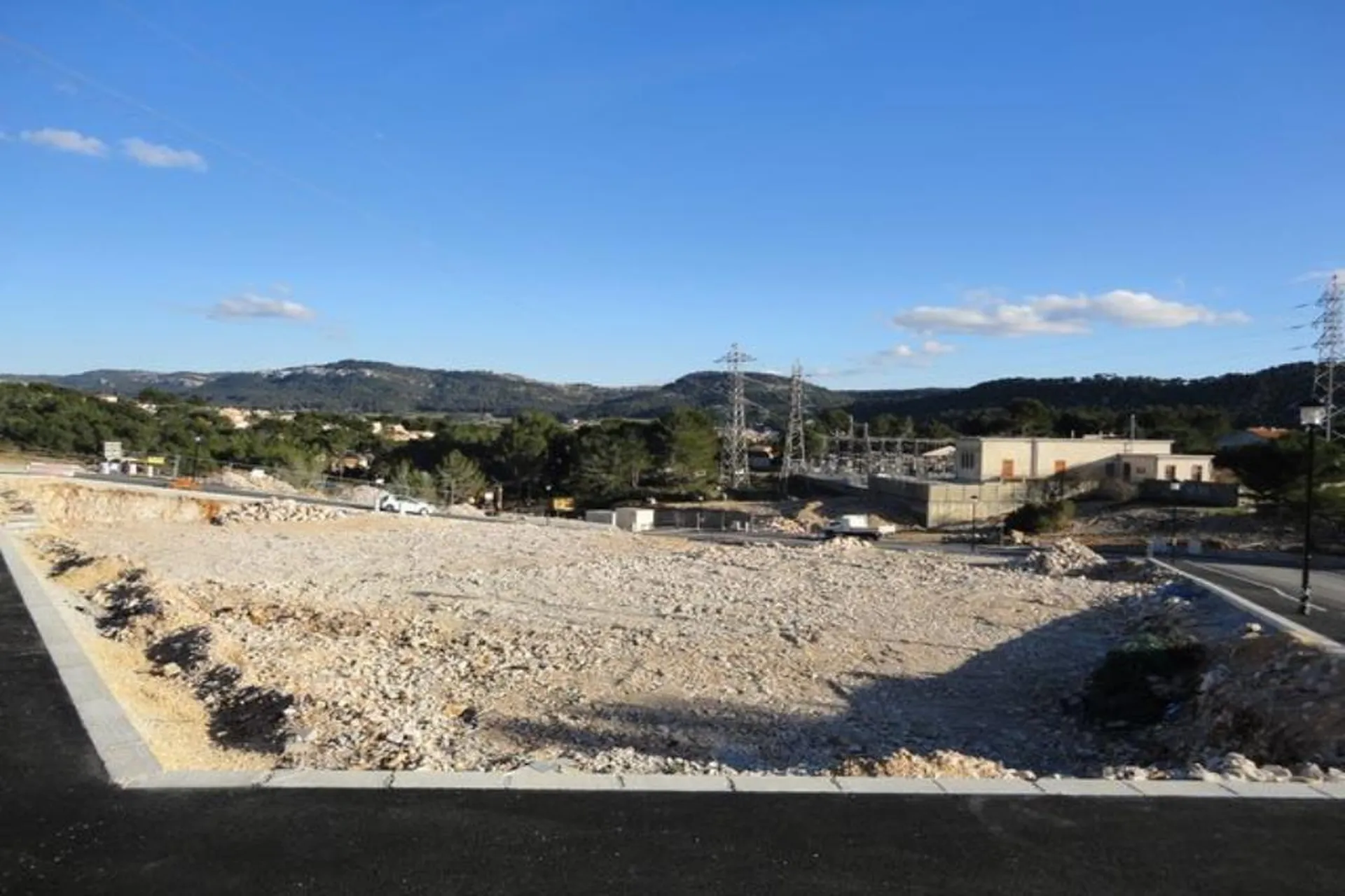 Vente terrain commercial Roquefort La Bédoule Zone artisanale