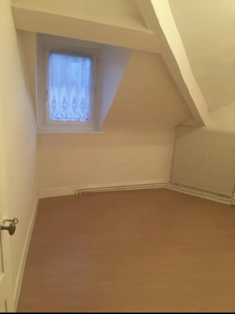 un grand séjour de 30m²