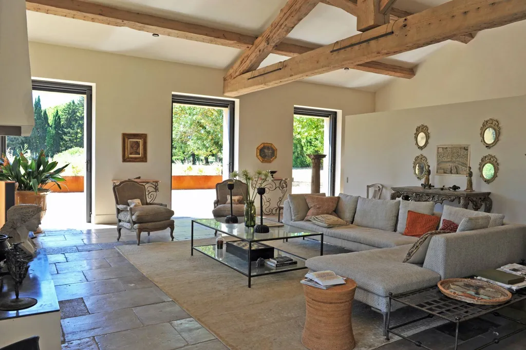 Saint-Rémy-de-Provence, exceptionnelle propriété agricole sur 11 hectares   