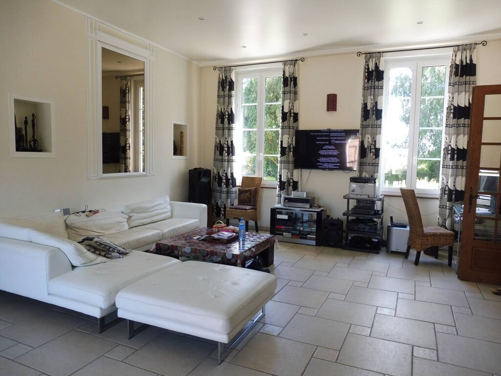 Maison de caractère d'environ 393m² à vendre - Rare sur le marché !