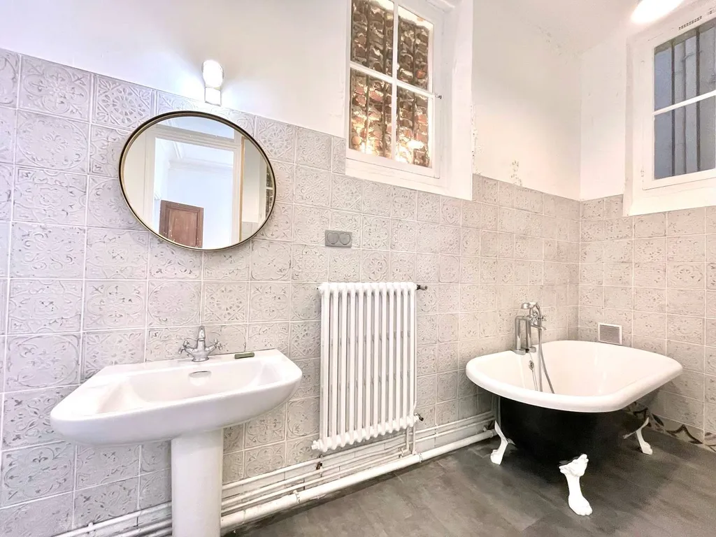 A vendre 2 pièces avec ascenseur à Paris 75017