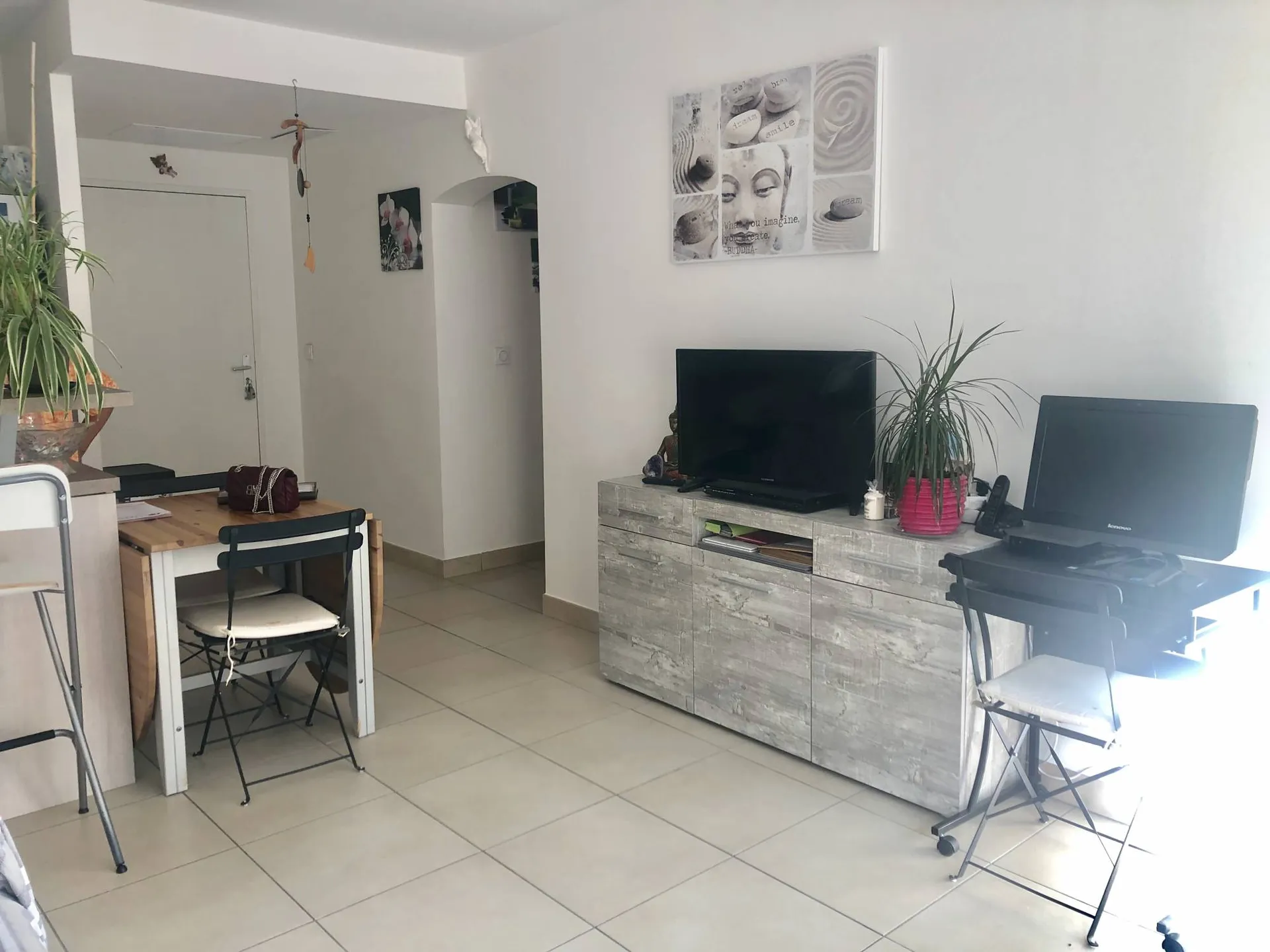 A VENDRE APPARTEMENT 2 Roquefort la Bédoule Résidence fermée, piscine