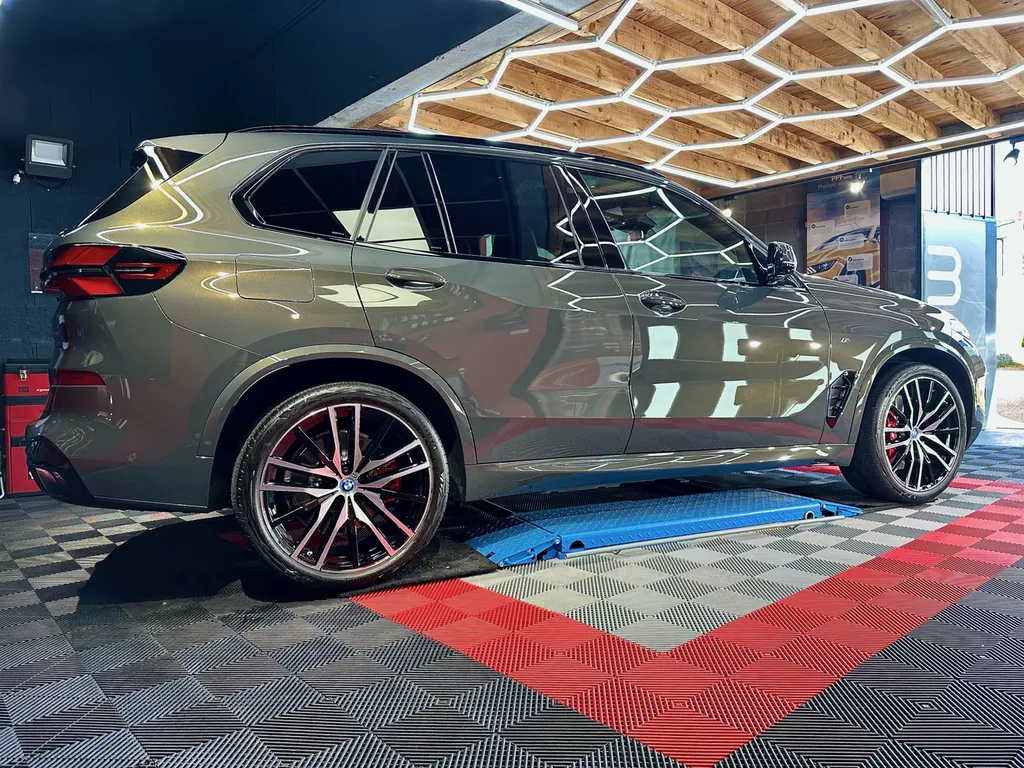 Detailing automobile bmw X5 Traitement céramique 