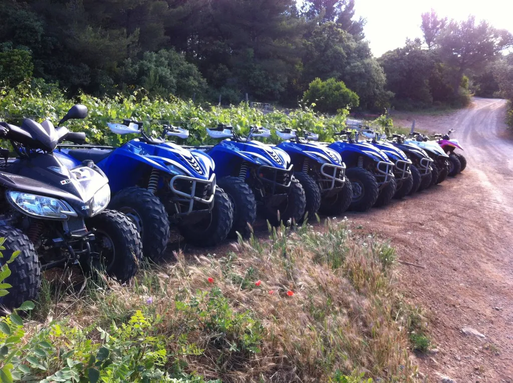 RANDONNÉE QUAD EN PROVENCE AVEC VISITE DE VIGNOBLE ET DEGUSTATION DE VINS