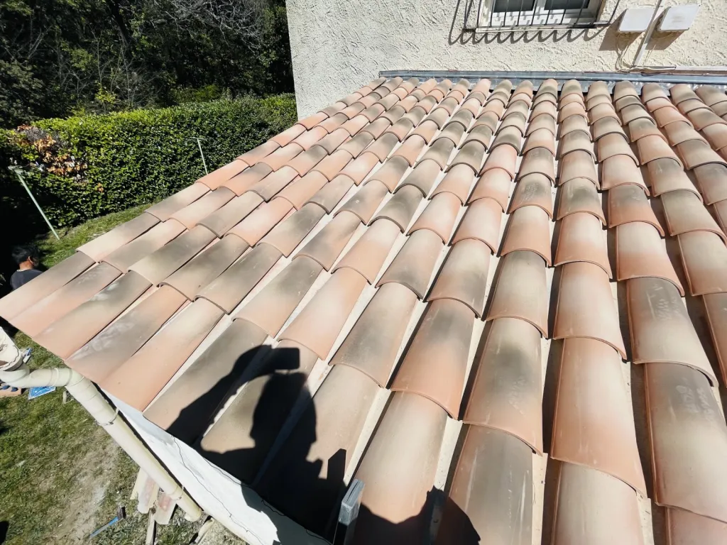 Intervention de rénovation de toiture sur Mimet près d’Aix en Provence 