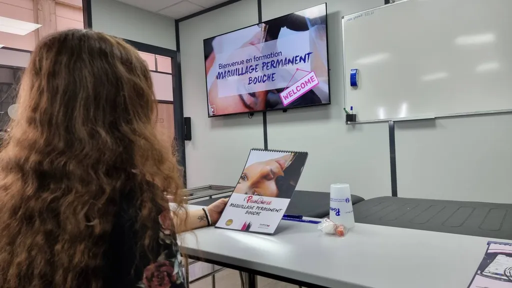 Formation Maquillage permanent bouche