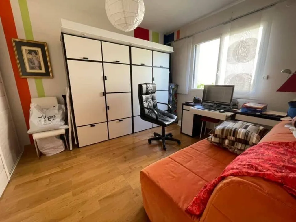 A saisir rapidement charmant pavillon de plain-pied de 165 m² habitable sur la commune de CRIQUEBEUF SUR SEINE 27340