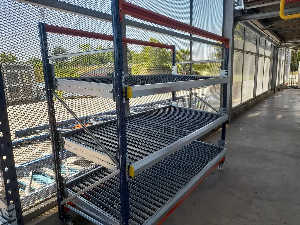 Installer un rayonnage dynamique mi-lourd pour le stockage FIFO et LIFO à Toulouse et en Occitanie
