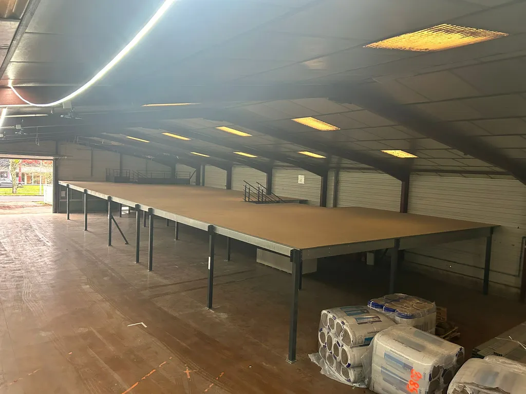 Installation de mezzanine industrielle : doublez votre surface avec SISAM à Toulouse et en Occitanie