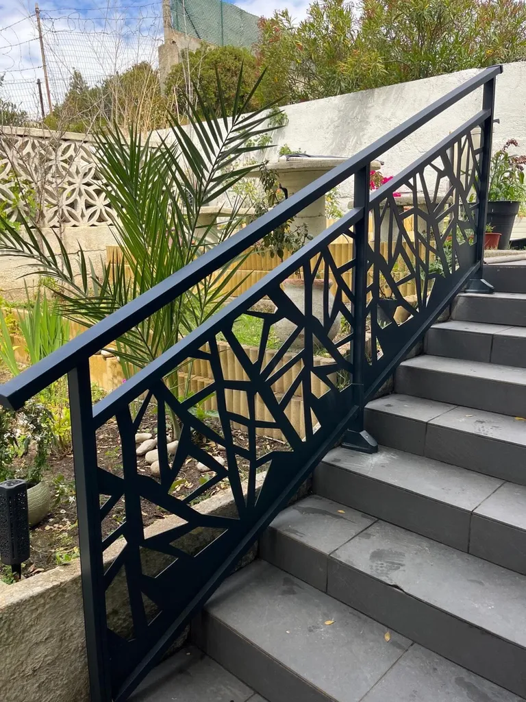 Mise en place d'une rampes d'accès gardes corps sur Martigues