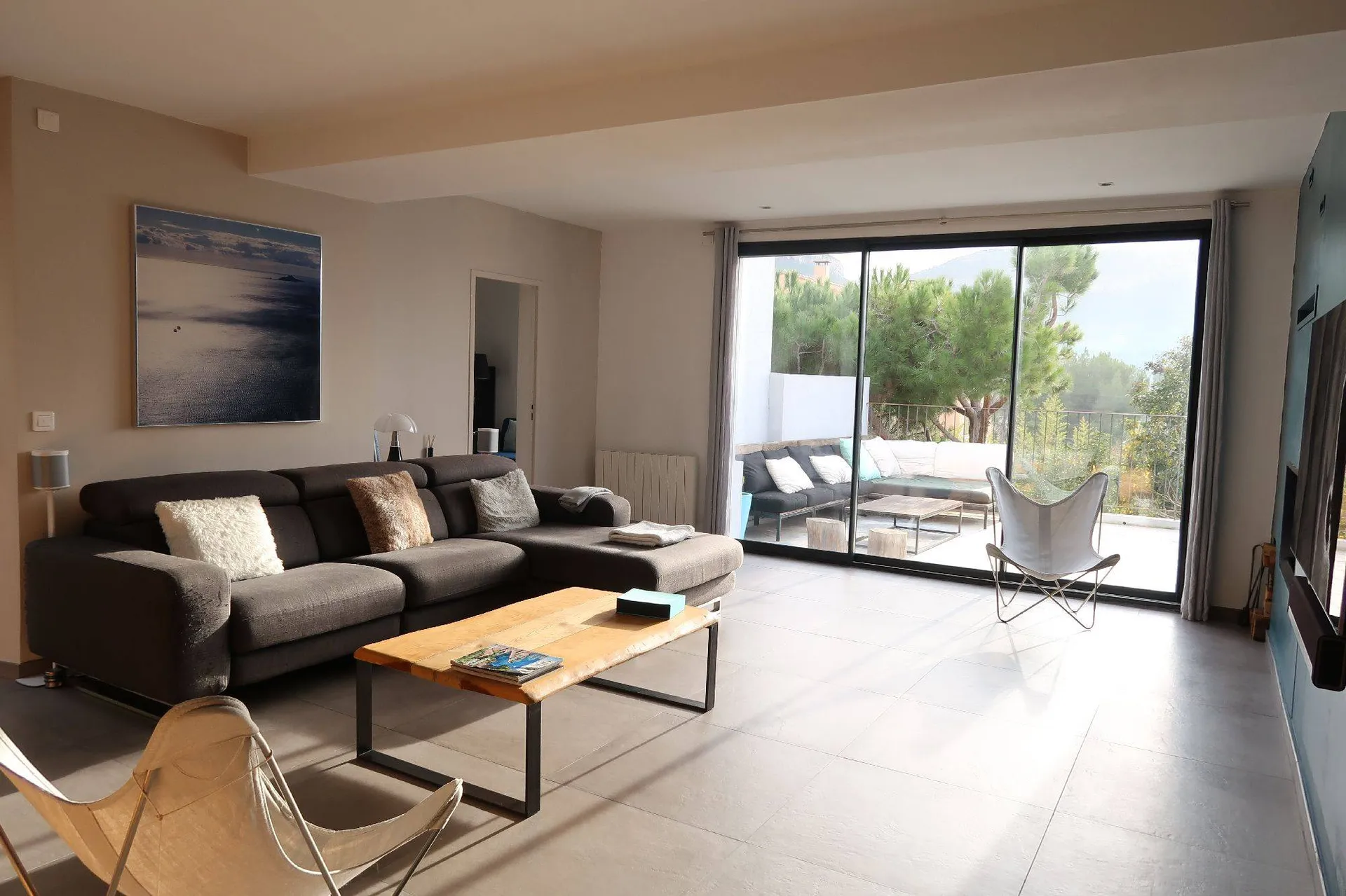 Cassis plein centre maison moderne entièrement rénovée avec appartement indépendant et terrasse vue Cap Canaille