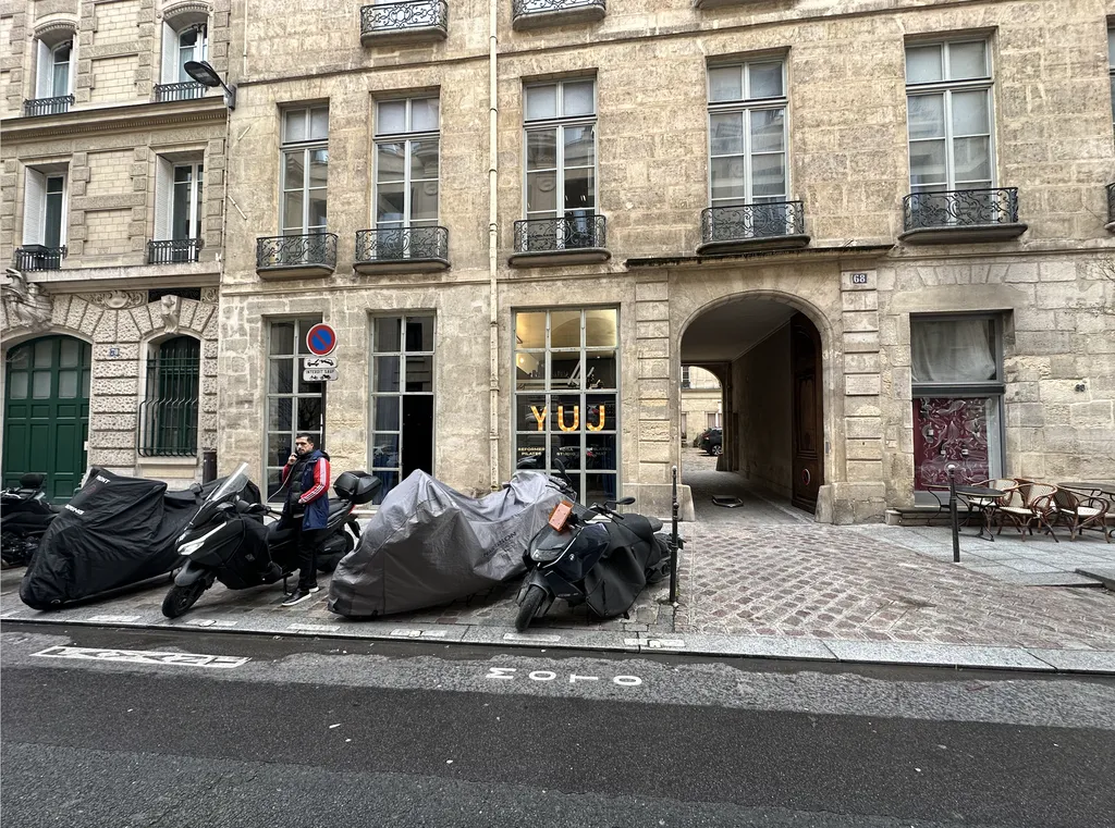 Location - Boutique 150 m², Étienne Marcel, Rue Jean-Jacques Rousseau 75001 PARIS