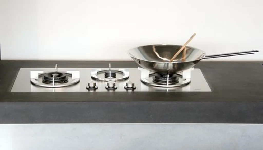 Plaque de cuisson Koonaka avec bruleur Wok