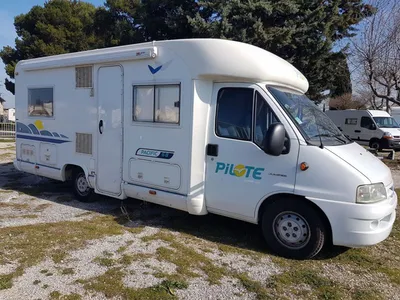 pilote p68 a salon de provence 13300