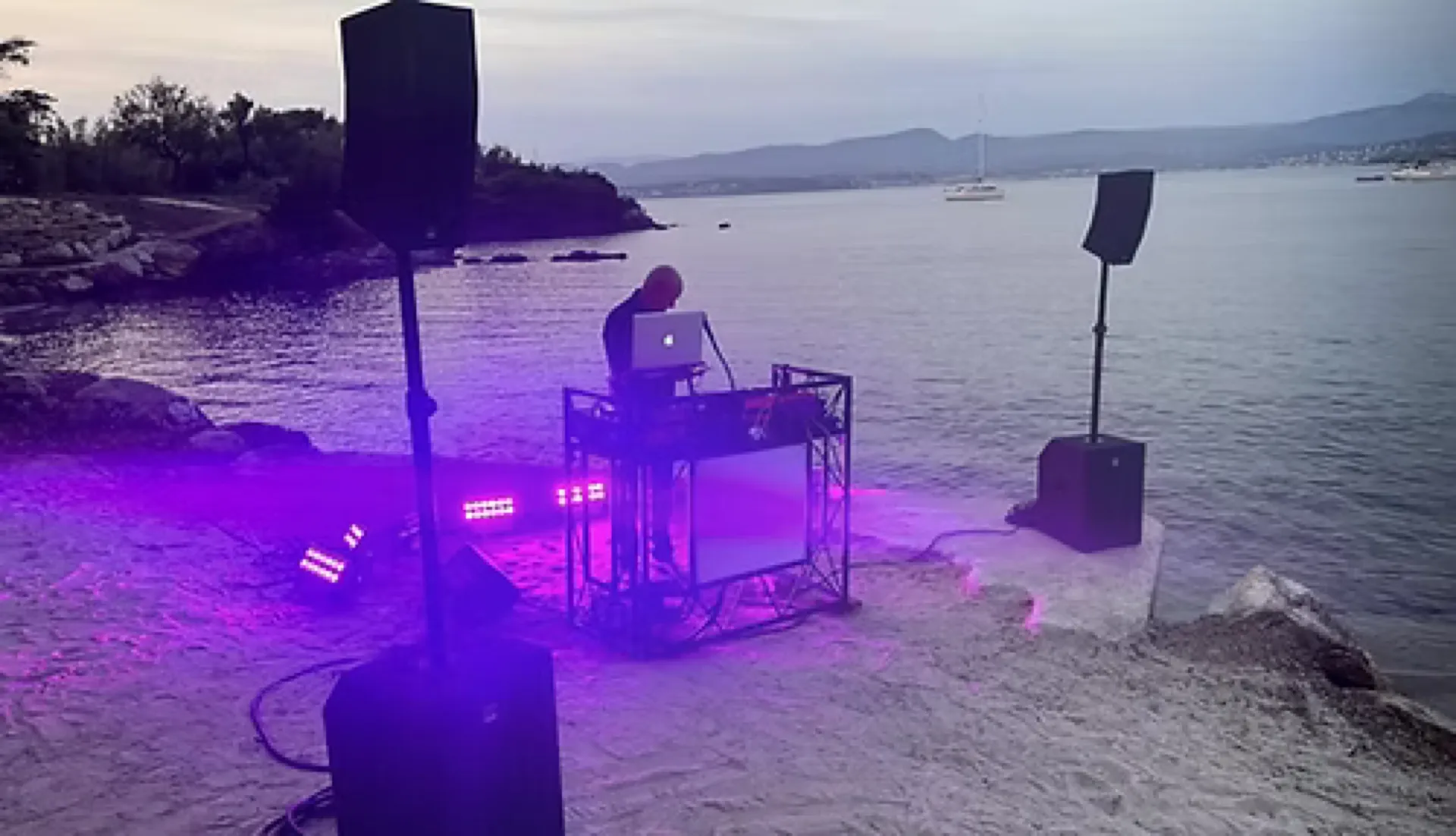 DESK DJ ALU DESIGN BLACK