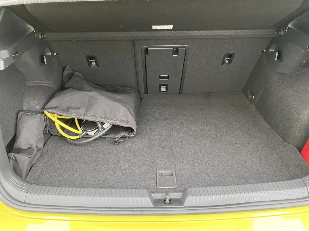 Volkswagen Golf GTE occasion hybride rechargeable 245ch au meilleur prix chez votre concessionnaire au Havre / Rouen