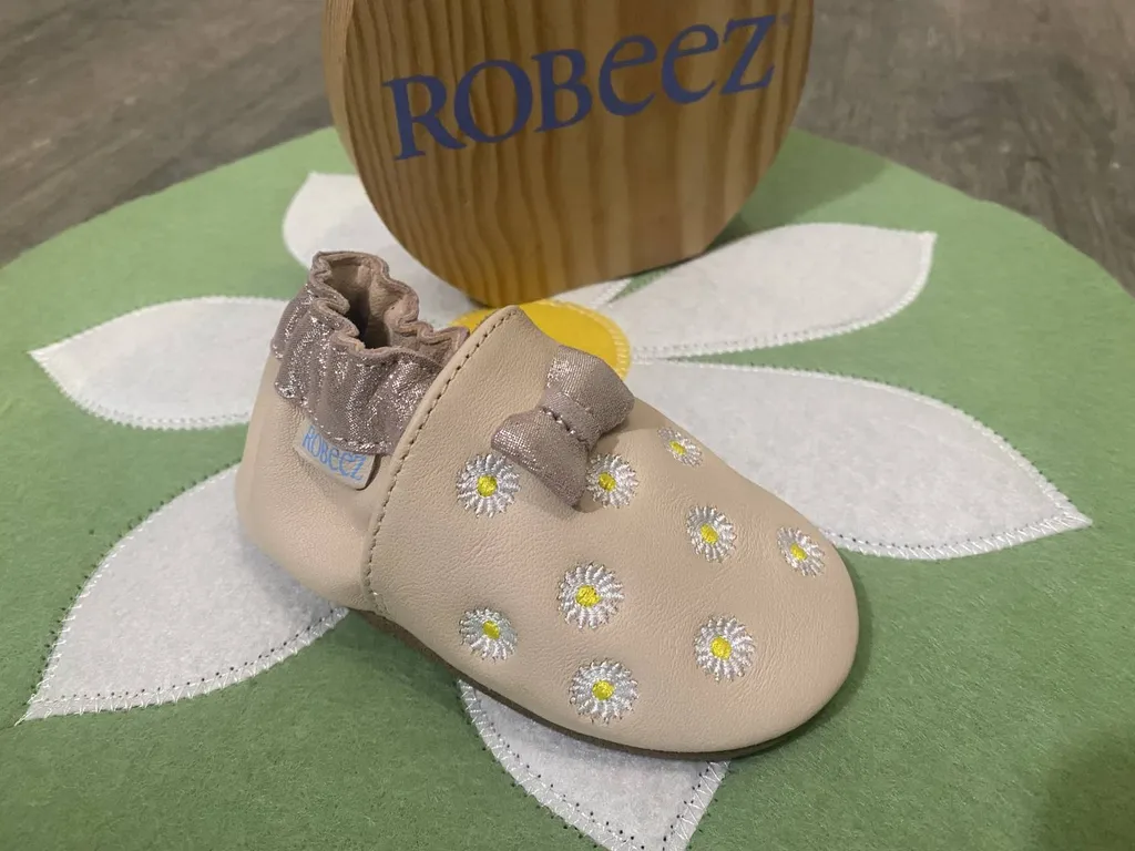 pantoufle cuir ROBEEZ pour enfants près de Créon