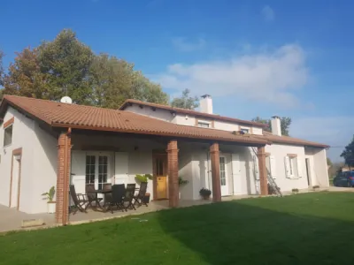 Remplacer une gouttière ancienne par un modèle sans soudure à Toulouse