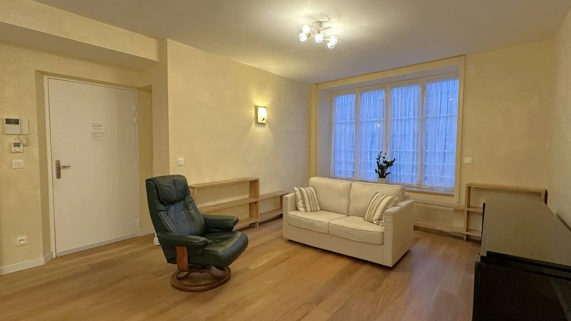 En hyper-centre de Dieppe - Appartement de 71.67m² avec ascenseur et parking, Normandie 76.