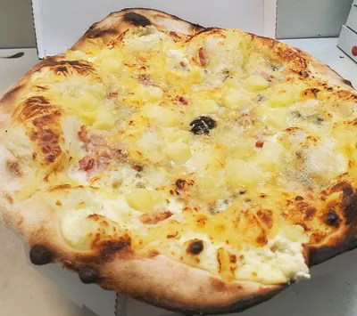 Pizza Occitane à  emporter au centre ville Salon de provence ou en livraison  gratuite