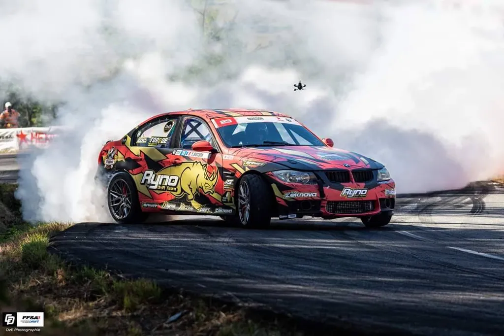 Covering complet voiture de course Isere