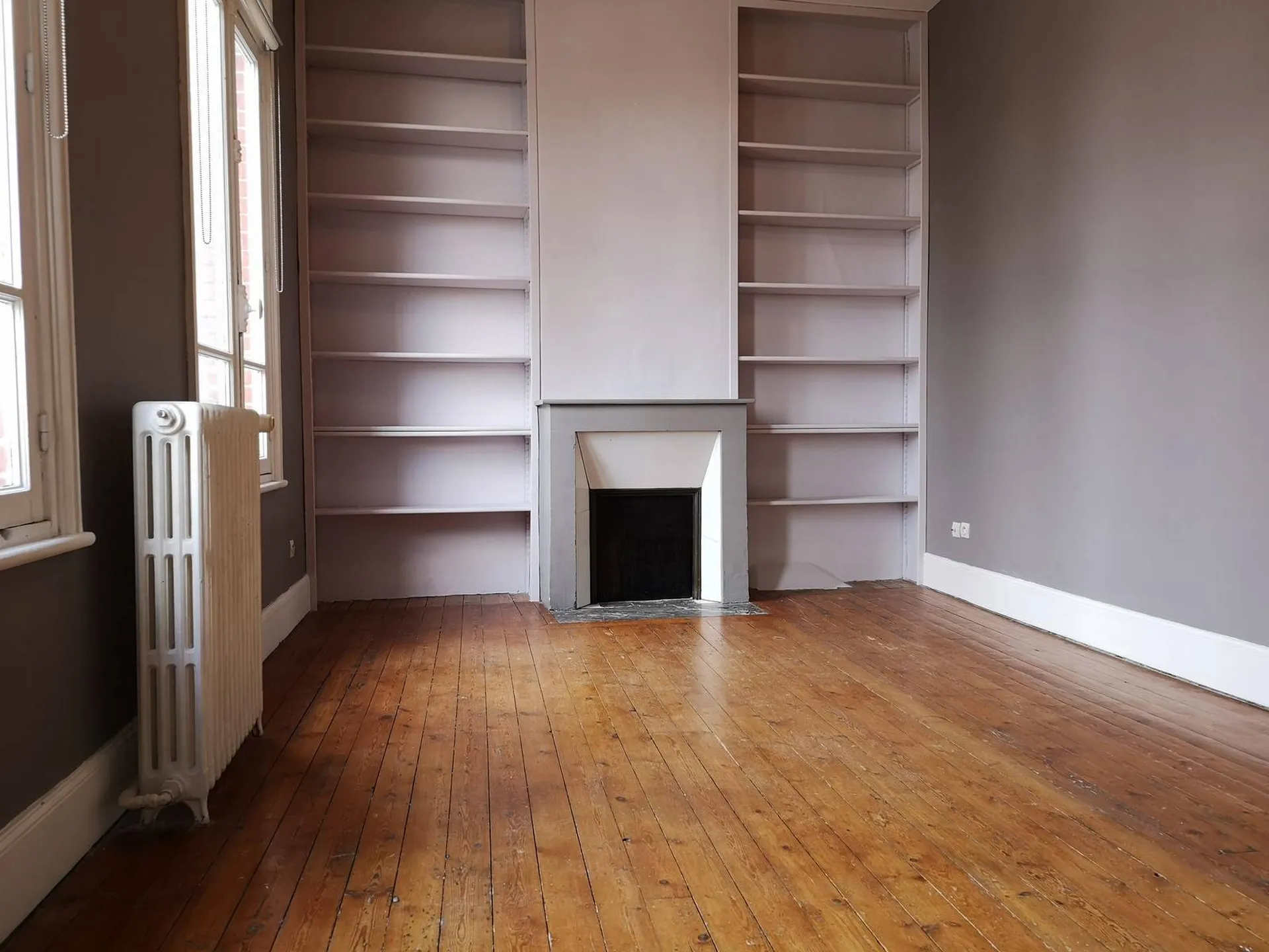 Maison avec 10 pieces principales 8 chambres