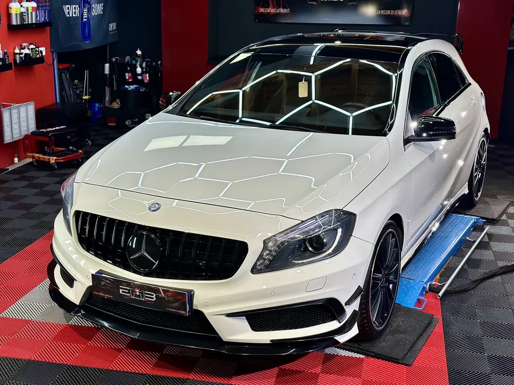 Detailing sur Lyon spécialiste du traitement céramique et de la protection carrosserie Mercedes A 45 AMG covering 