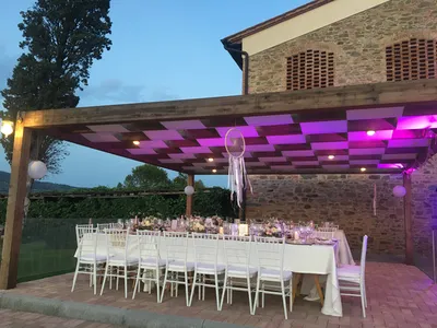 Votre agence d'organisation de mariage pour une cérémonie civile sur une plage près de Florence en Italie