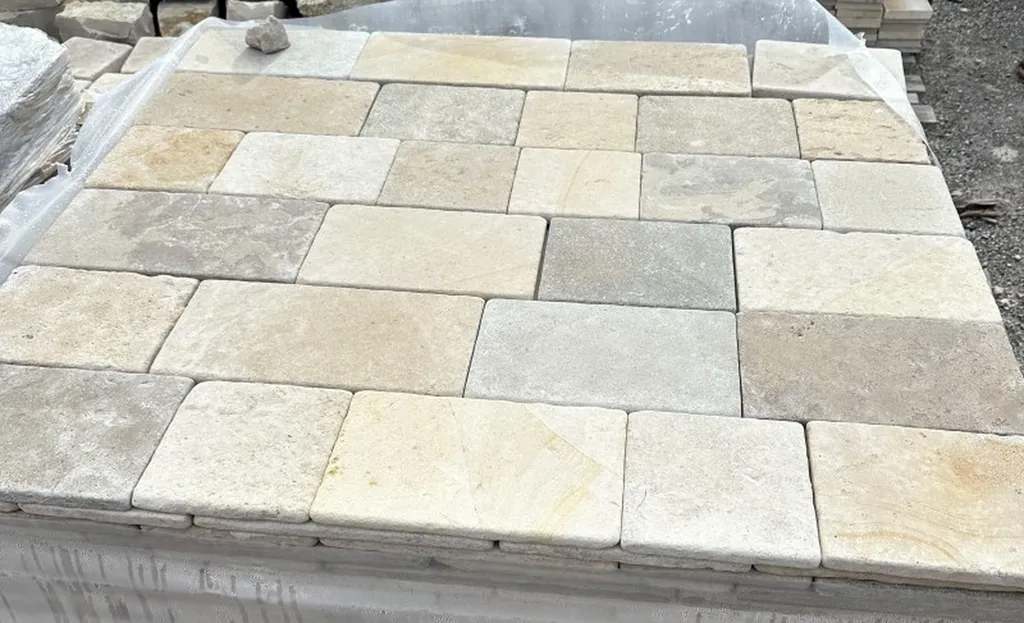 Pavés Limoges – FRANCEPIERRE : Pavés Antica & Montignac en Pierre Naturelle pour Aménagements Extérieurs Haut de Gamme