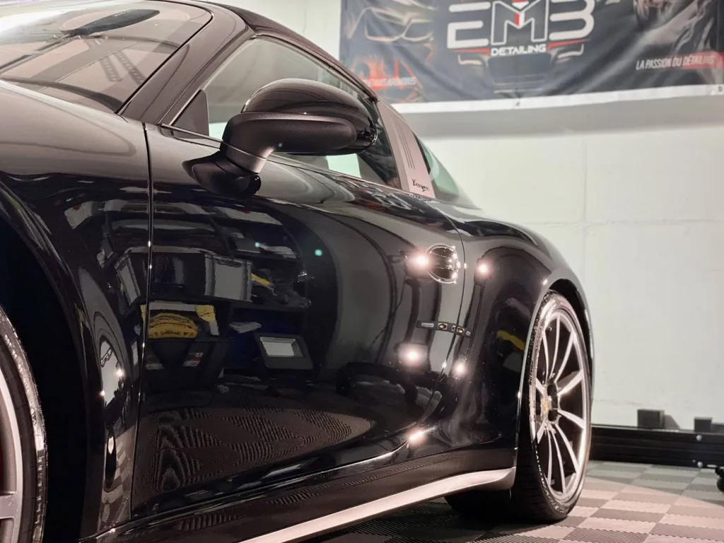 Polissage de carrosserie et traitement céramique proche de Saint Genis Laval