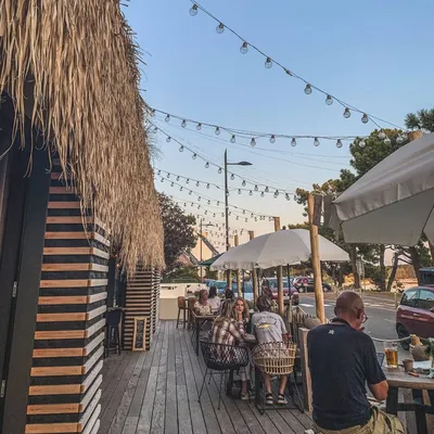 Restaurant de plage & bar à cocktails à La Trinité sur mer. - Mam & Co.