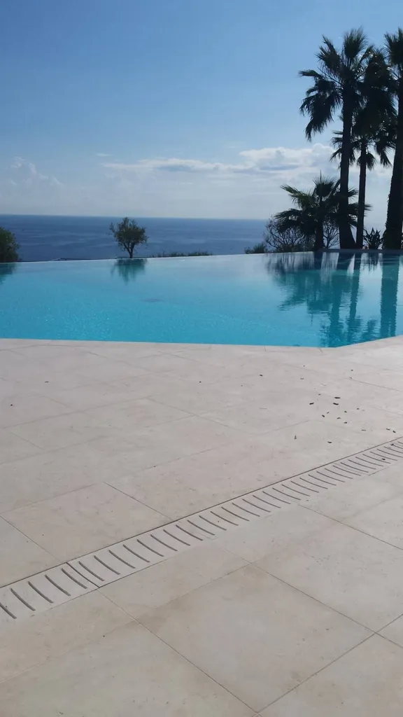 carrelage extérieur clair