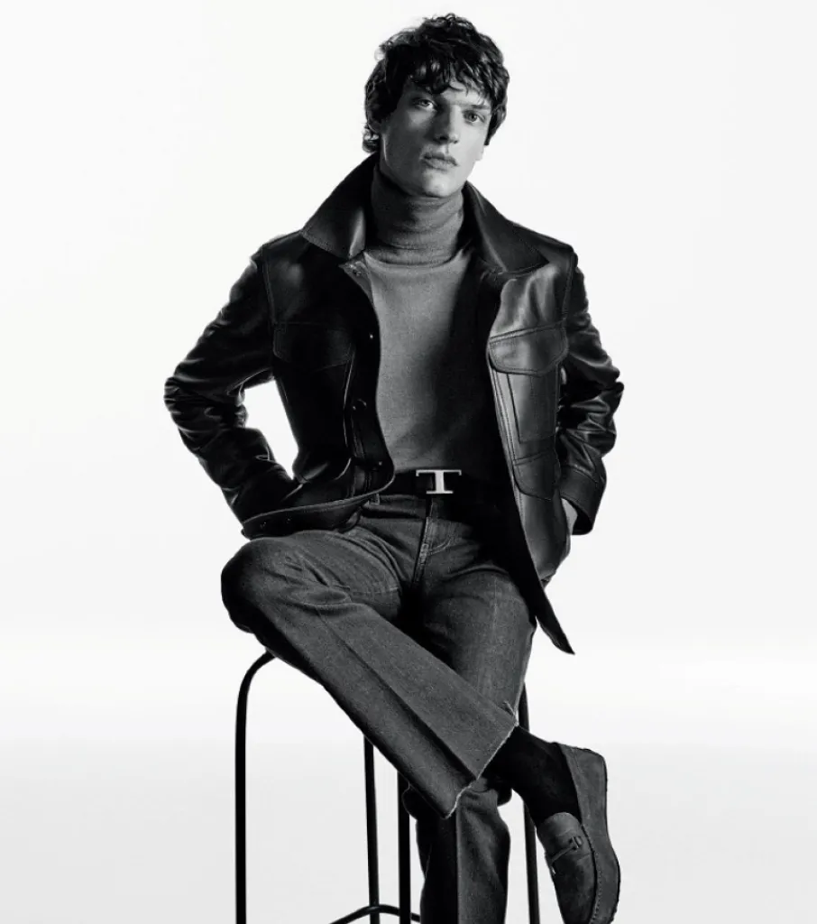 Les collections Tod's pour hommes sont faites pour des hommes élégants, stylés, qui aiment la modernité et le style Italien.