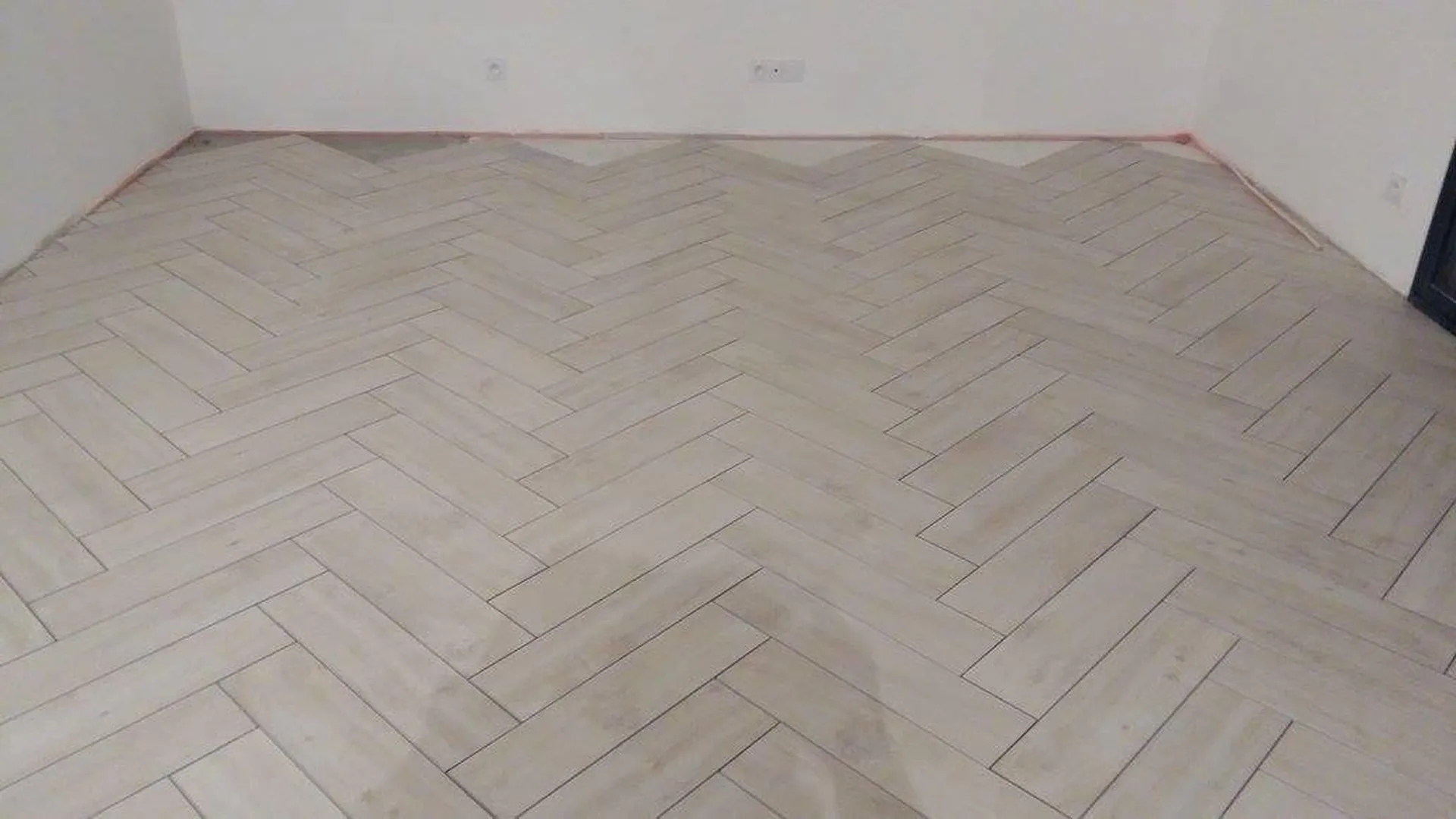 Pose de carrelage en chevronnage proche Bolbec 76