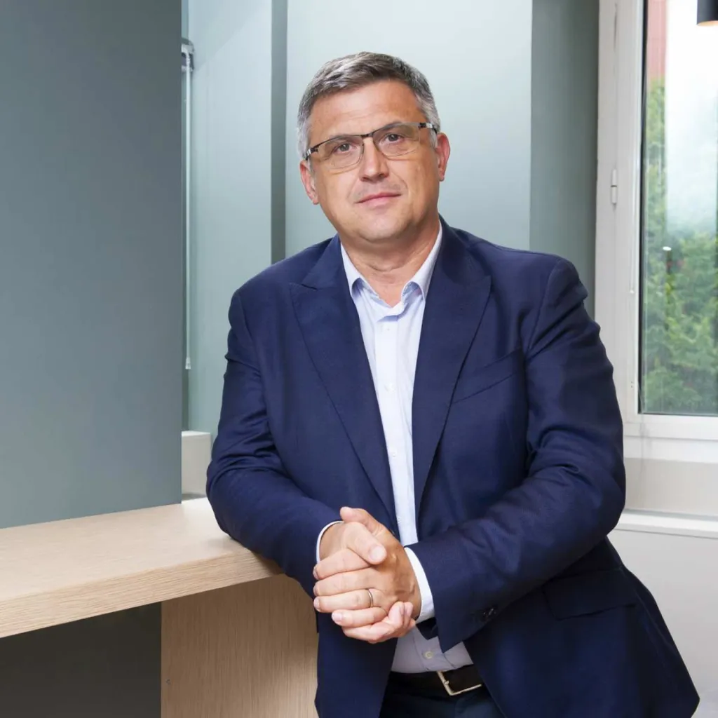 photographe corporate Lyon pour portrait en entreprise rendu immersif et naturel