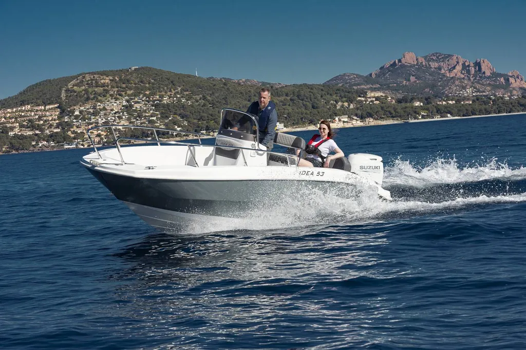 Petite vedette Idea 53 open à vendre près de Toulon