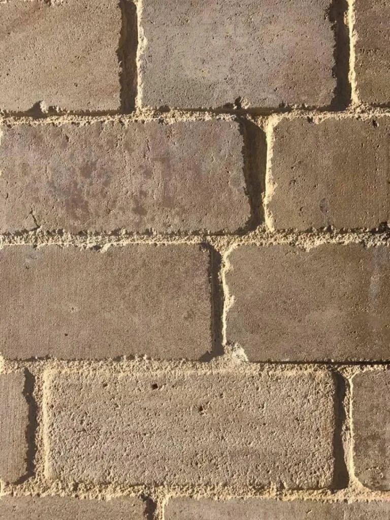 Travertin pierre pour carrelage intérieur et extérieur livraison partout en France de Montpellier à Bordeaux de Lyon à Nantes