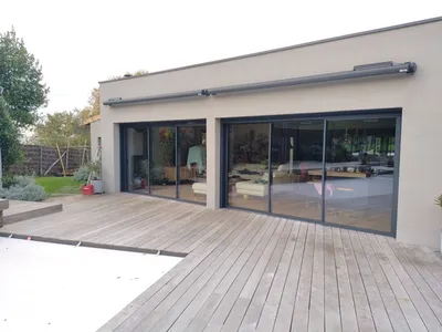 Pose de menuiserie alu gris anthracite volet roulant à Latresne